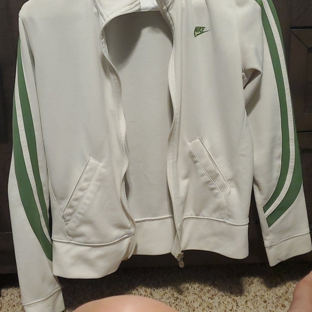 Nike, white and green, M(8-10)